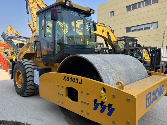 Rolo Compactador XCMG XS143J de Tambor Único de 14 Toneladas em Excelente Estado
