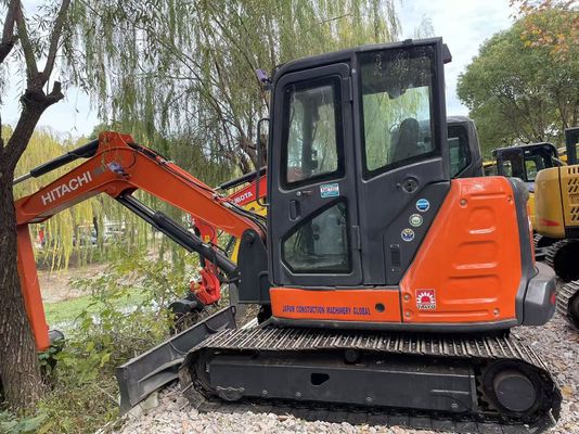 Excavadora original japonesa usada Hitachi ZX68USR-5A em excelente estado.