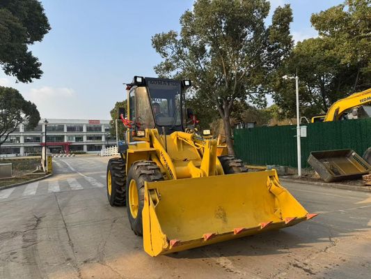 Original Japão usado Komatsu WA100-1 carregadores de rodas trabalhando no jardim