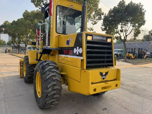 Original Japão usado Komatsu WA100-1 carregadores de rodas trabalhando no jardim