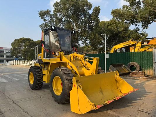 Original Japão usado Komatsu WA100-1 carregadores de rodas trabalhando no jardim