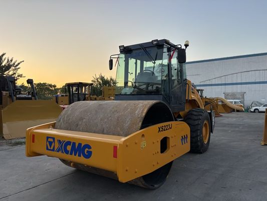 Compactador de tambor único XCMG XS223J Operação fácil e boa condição