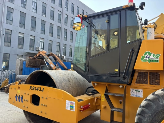 Rolo Compactador XCMG XS143J de Tambor Único de 14 Toneladas em Excelente Estado
