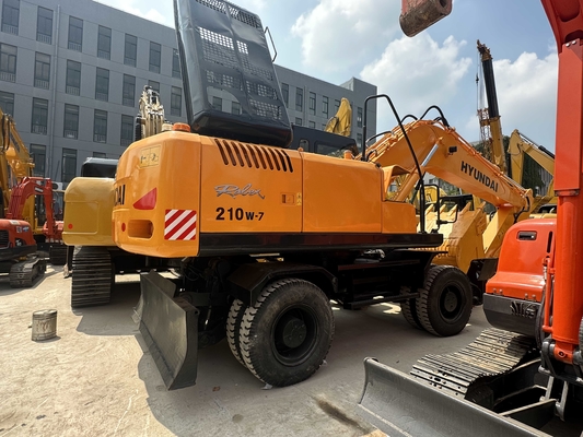 Escavadeira de Rodas Hyundai R210W-7 Coreana Original em Excelente Estado